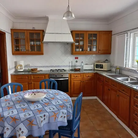 Cool T4 Apartment